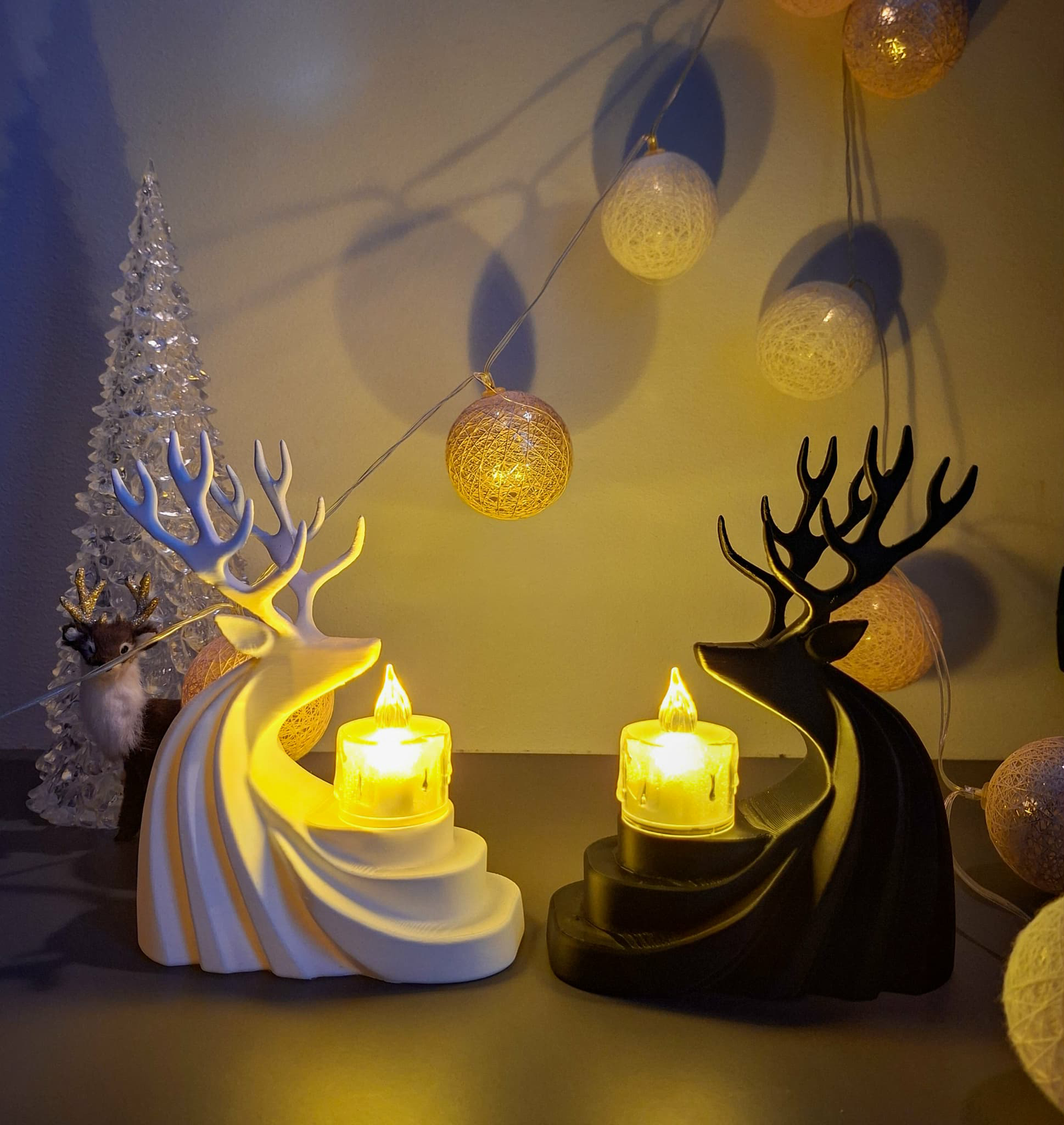 Świecznik renifer biały