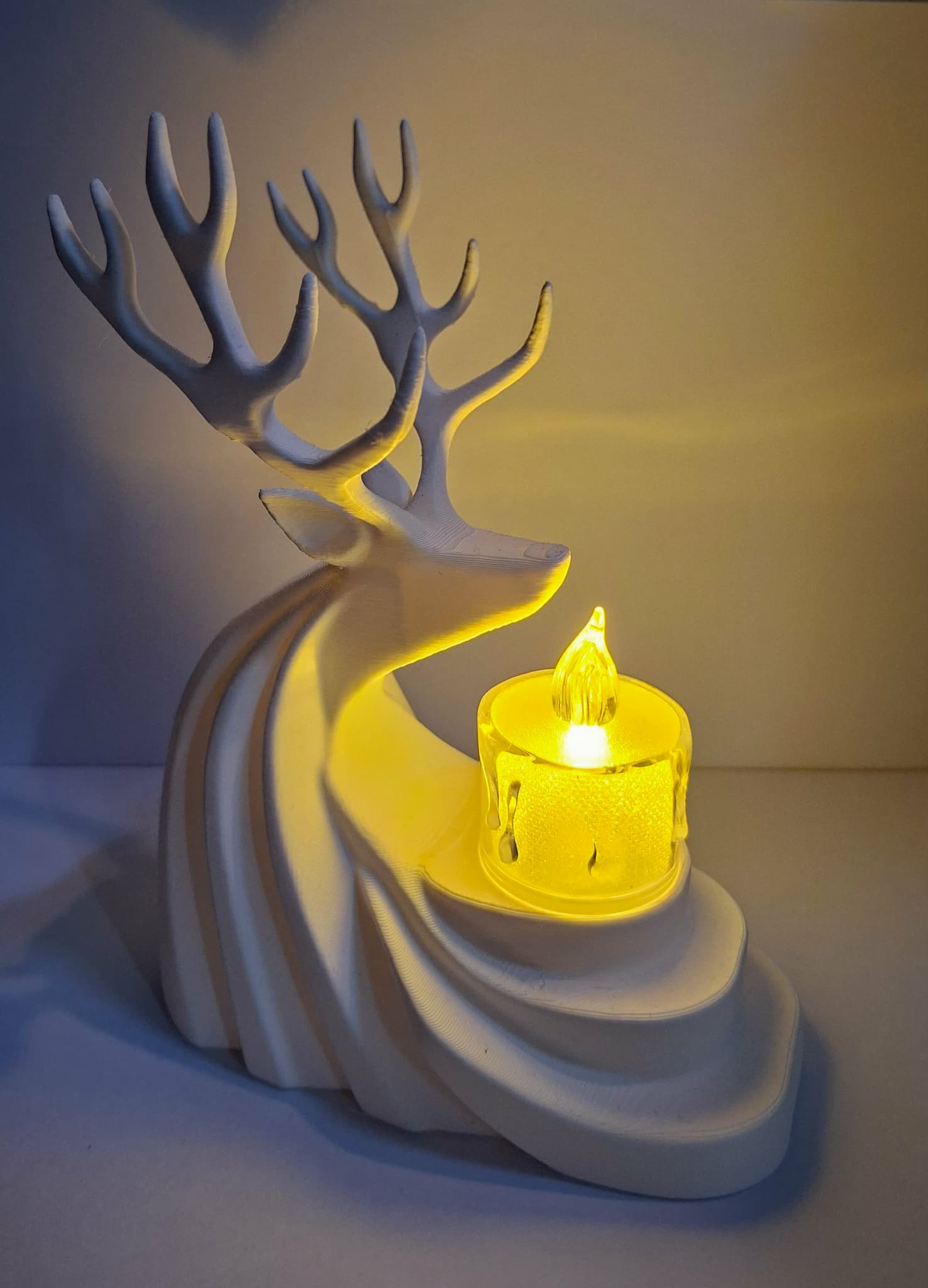 Świecznik renifer biały